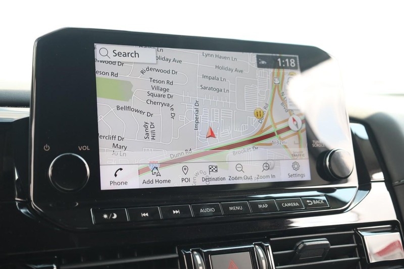 Nissan Pathfinder Vehicle Image 16