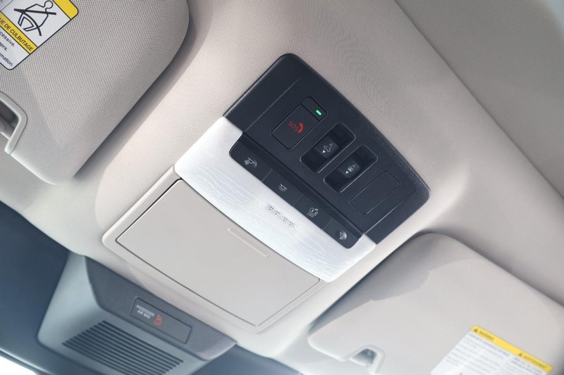 Nissan Pathfinder Vehicle Image 21