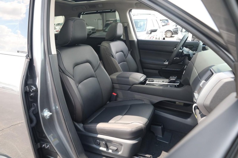 Nissan Pathfinder Vehicle Image 31