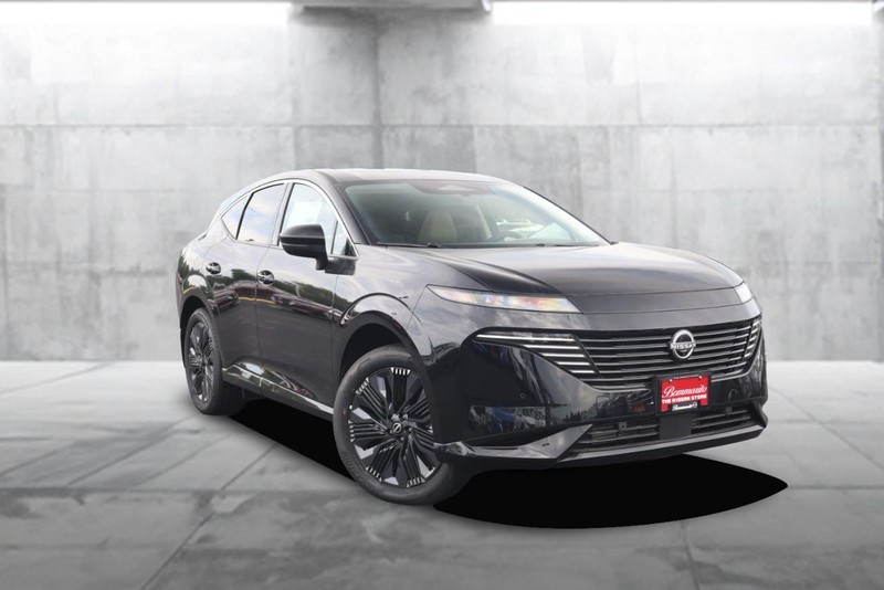 Nissan Murano Vehicle Image 02