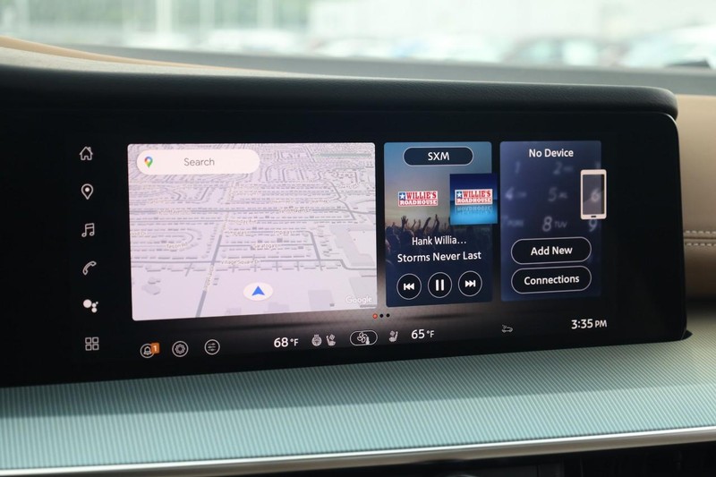 Nissan Murano Vehicle Image 13