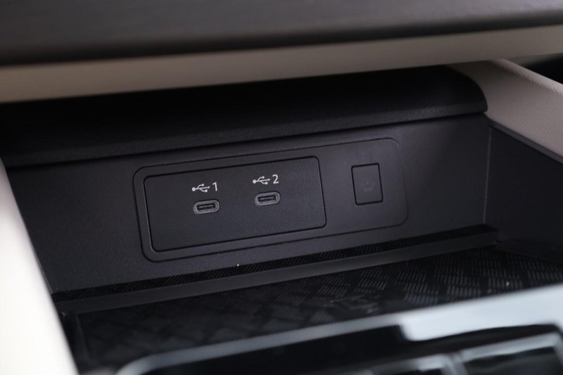 Nissan Murano Vehicle Image 18