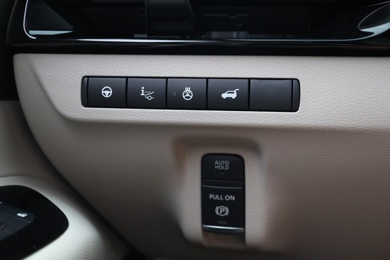 Nissan Murano Vehicle Image 22