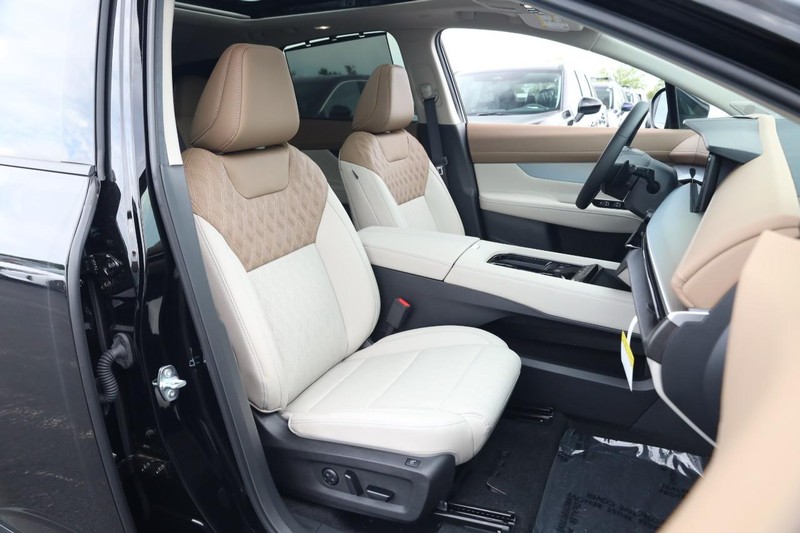 Nissan Murano Vehicle Image 30