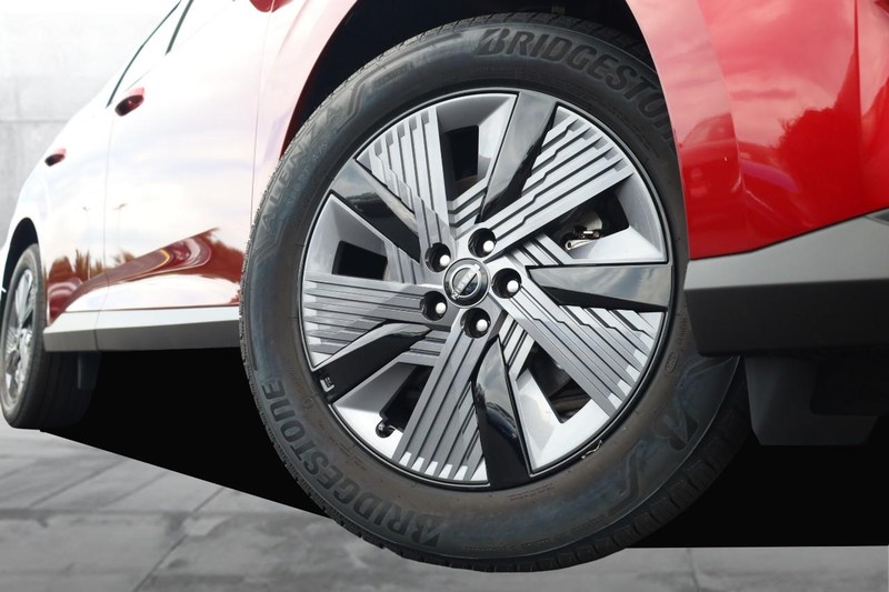 Nissan Murano Vehicle Image 03