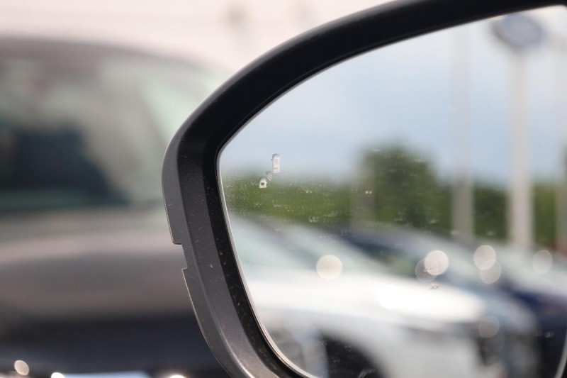 Nissan Murano Vehicle Image 25