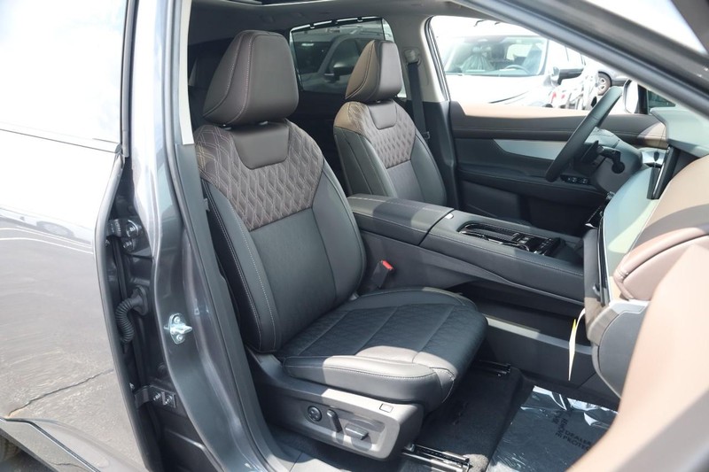 Nissan Murano Vehicle Image 31