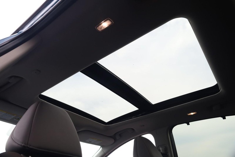 Nissan Murano Vehicle Image 10