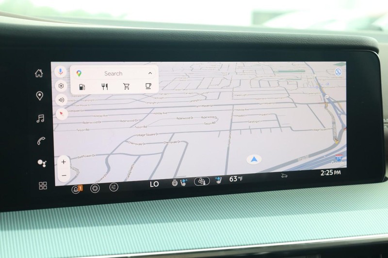 Nissan Murano Vehicle Image 15