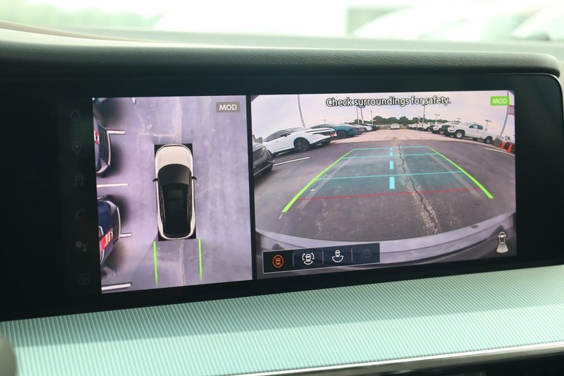 Nissan Murano Vehicle Image 16