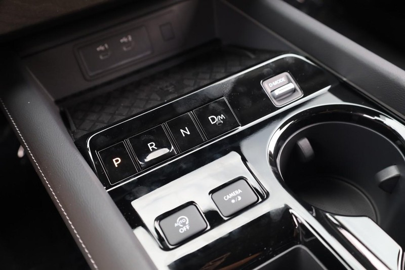Nissan Murano Vehicle Image 20