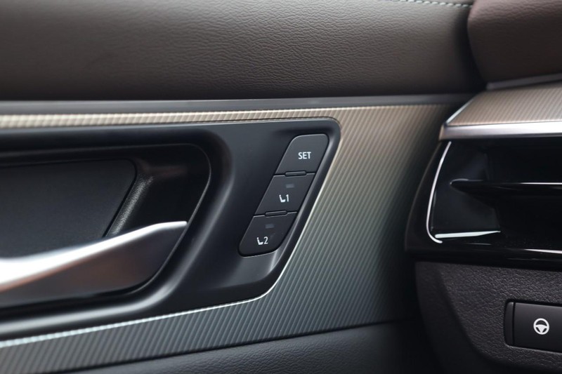 Nissan Murano Vehicle Image 24