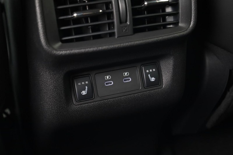 Nissan Murano Vehicle Image 27