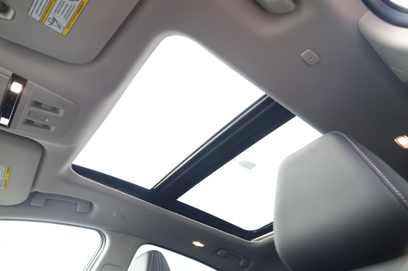 Nissan Murano Vehicle Image 09