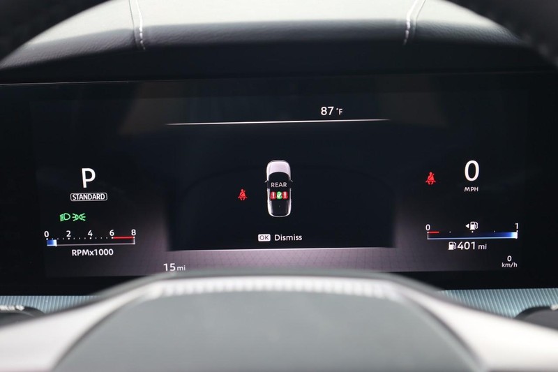 Nissan Murano Vehicle Image 12