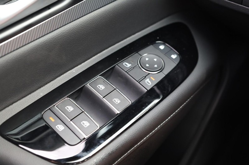 Nissan Murano Vehicle Image 21