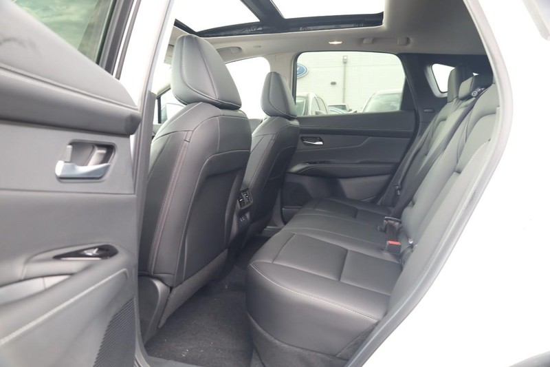 Nissan Murano Vehicle Image 25