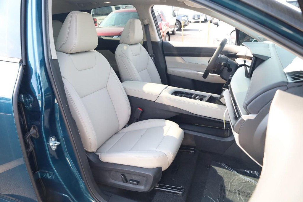 Nissan Murano Vehicle Full-screen Gallery Image 28