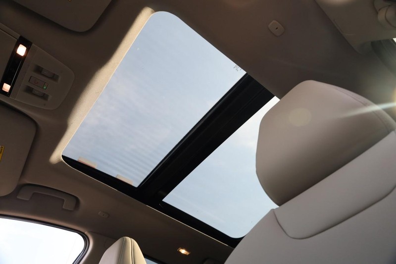 Nissan Murano Vehicle Full-screen Gallery Image 8