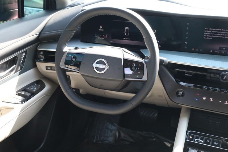 Nissan Murano Vehicle Full-screen Gallery Image 27