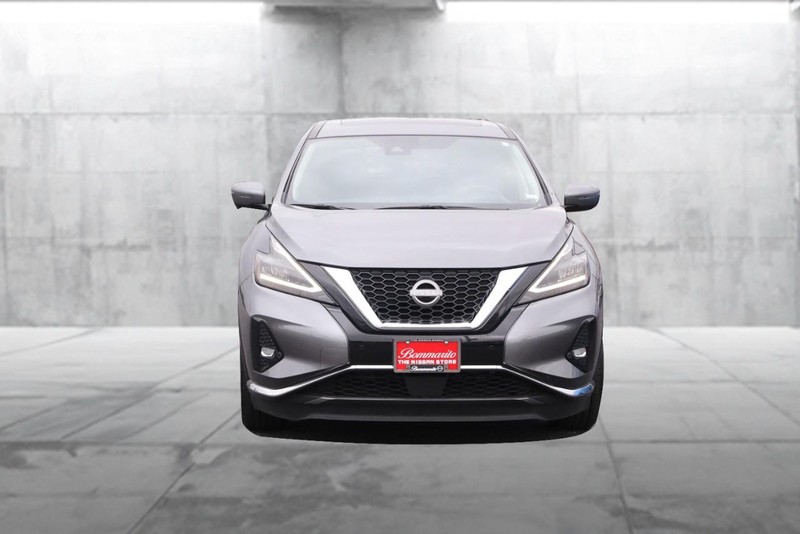 Nissan Murano Vehicle Image 04
