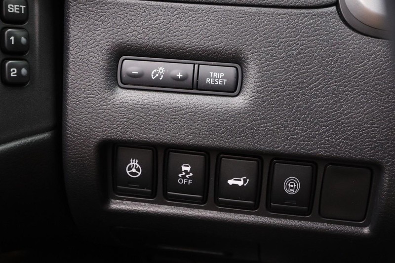Nissan Murano Vehicle Image 21