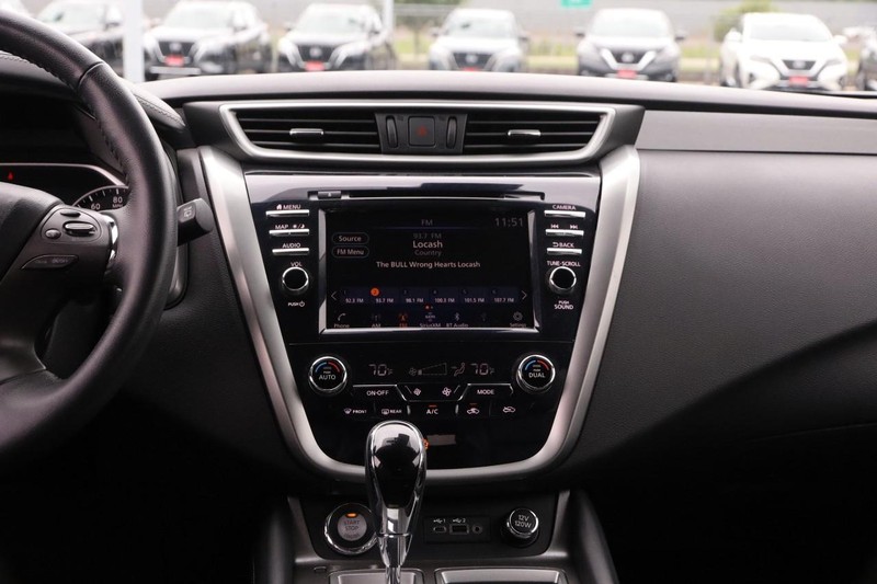 Nissan Murano Vehicle Image 25
