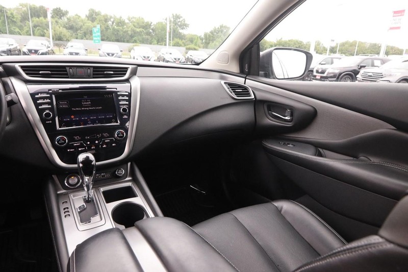 Nissan Murano Vehicle Image 26