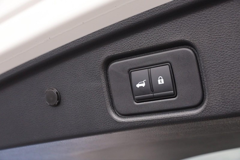 Nissan Pathfinder Vehicle Image 08