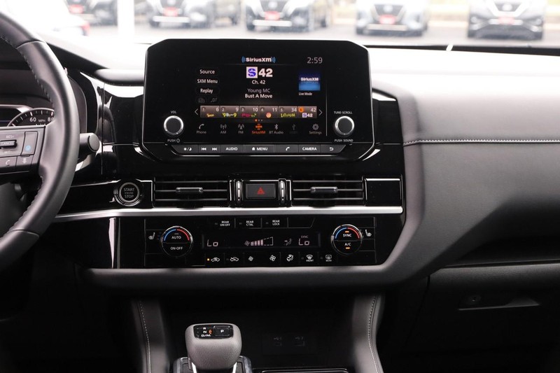 Nissan Pathfinder Vehicle Image 26
