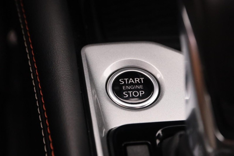 Nissan Altima Vehicle Image 15