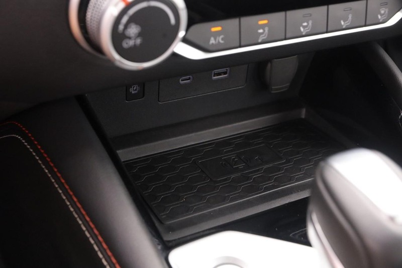Nissan Altima Vehicle Image 19