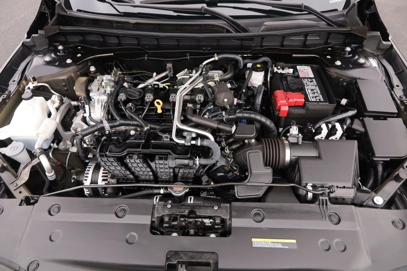 Nissan Altima Vehicle Image 27