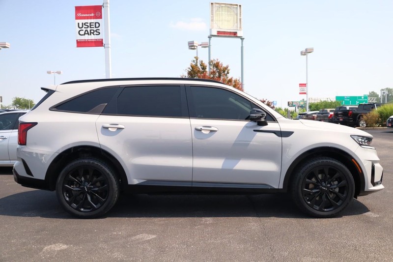 Kia Sorento Vehicle Image 05