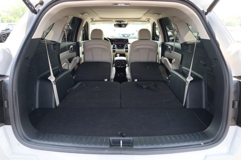 Kia Sorento Vehicle Image 09