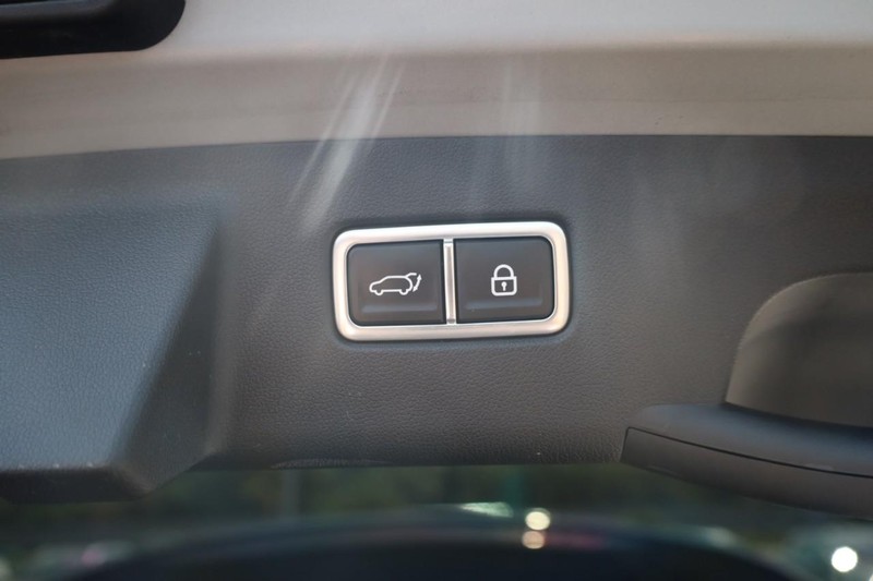 Kia Sorento Vehicle Image 10