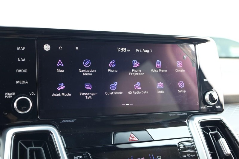 Kia Sorento Vehicle Image 16