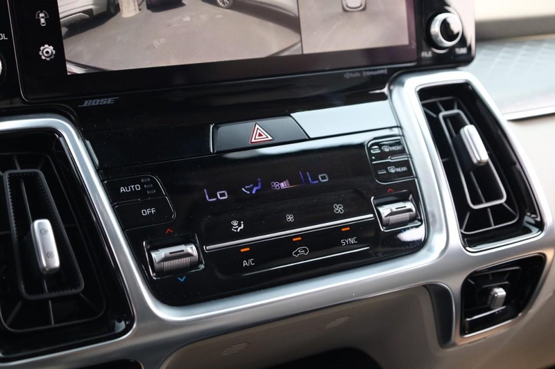 Kia Sorento Vehicle Image 19