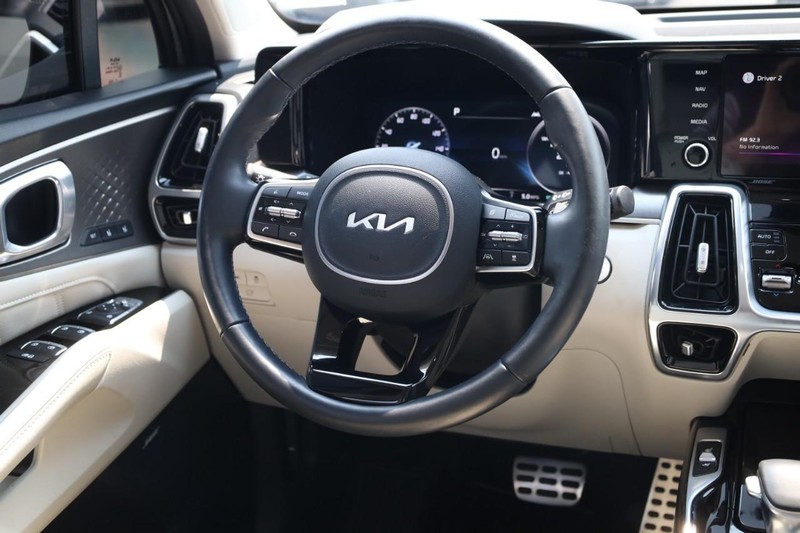 Kia Sorento Vehicle Image 30