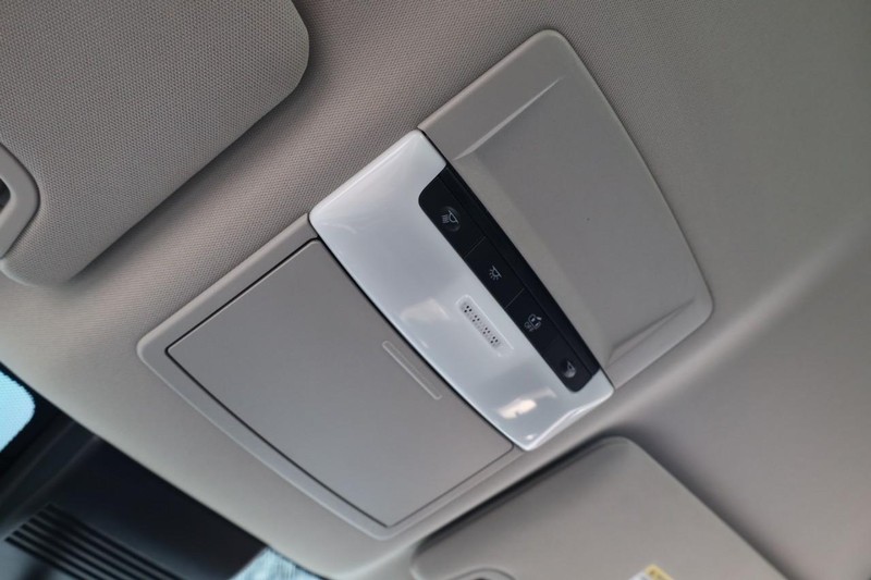 Nissan Altima Vehicle Image 17