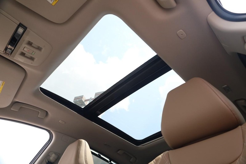 Nissan Murano Vehicle Image 09
