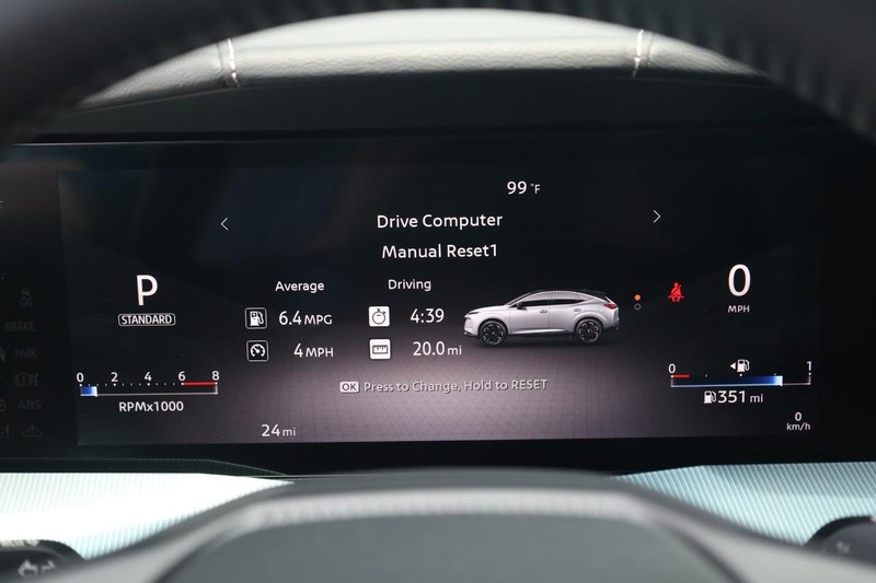Nissan Murano Vehicle Image 13