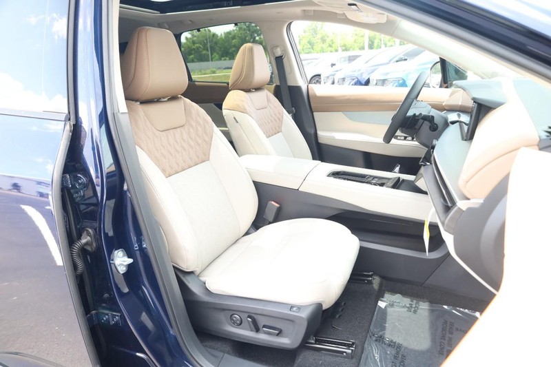 Nissan Murano Vehicle Image 31