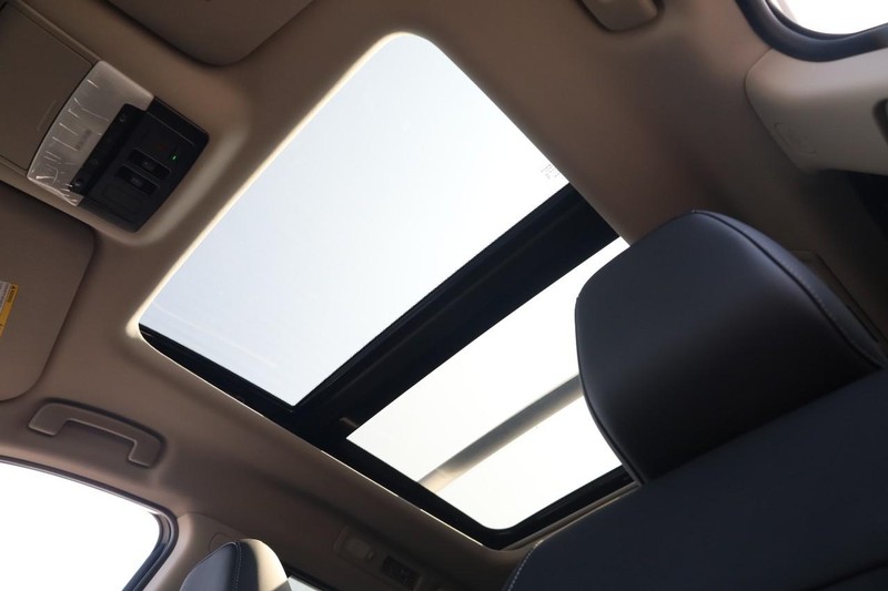 Nissan Pathfinder Vehicle Image 10