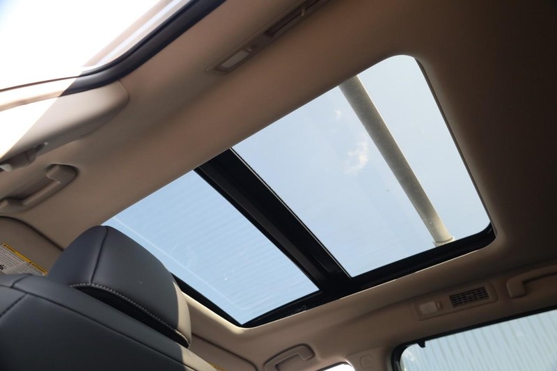 Nissan Pathfinder Vehicle Image 11