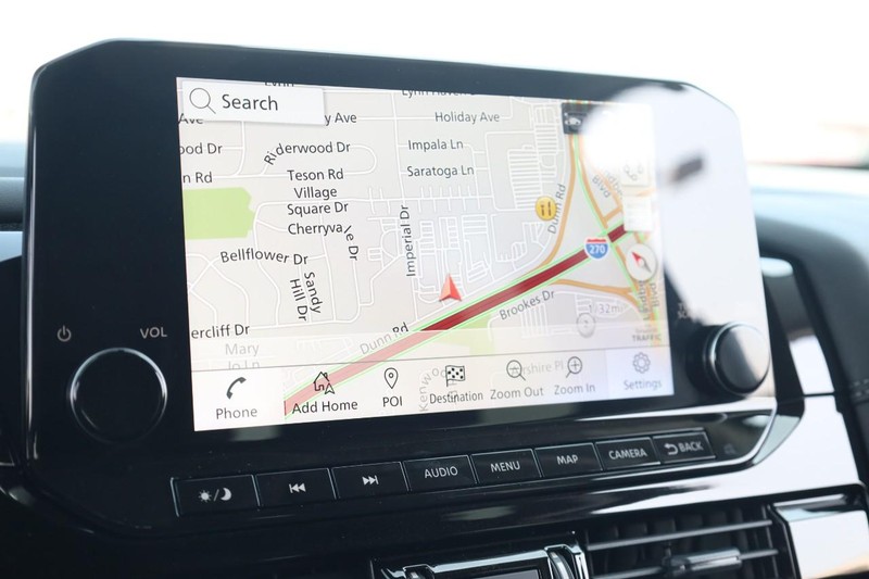 Nissan Pathfinder Vehicle Image 16