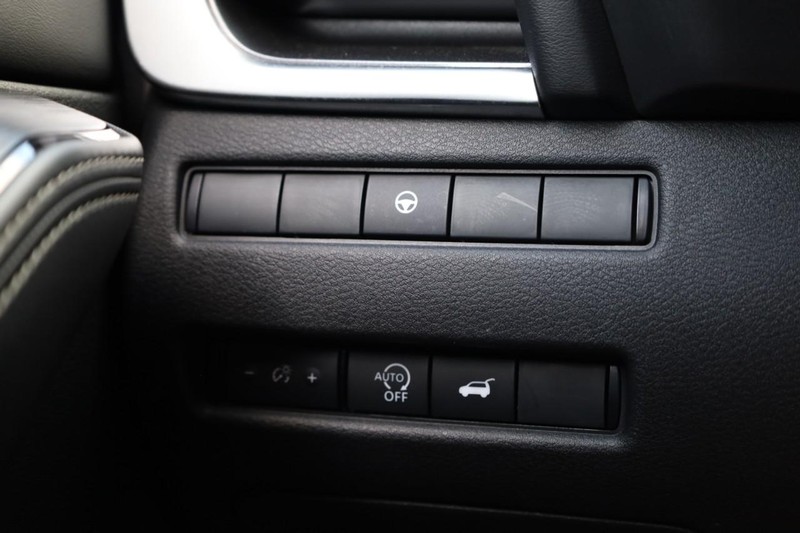 Nissan Rogue Vehicle Image 20