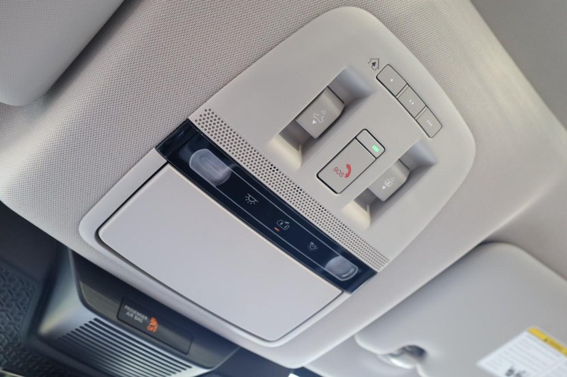 Nissan ARIYA Vehicle Image 19