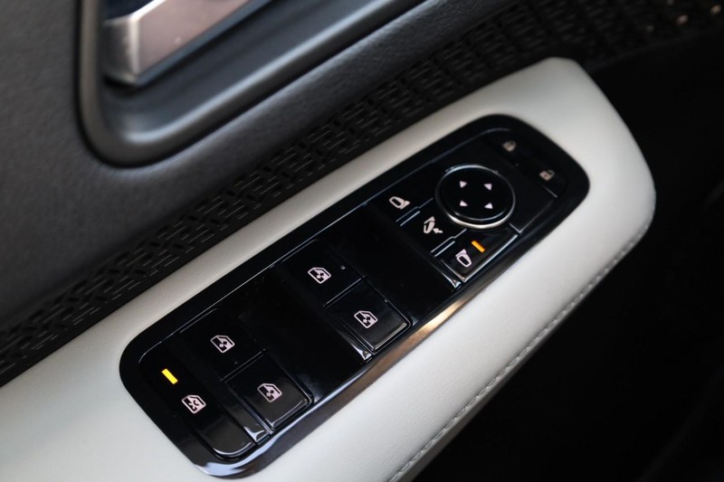 Nissan ARIYA Vehicle Image 20