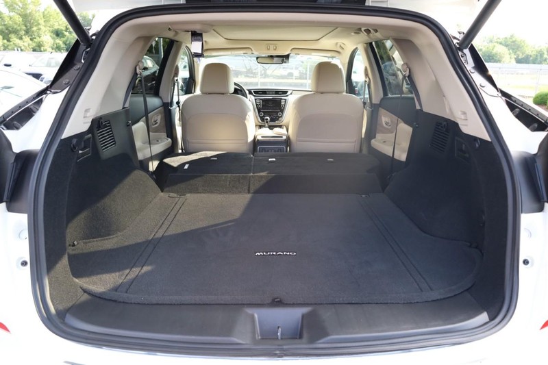 Nissan Murano Vehicle Image 09